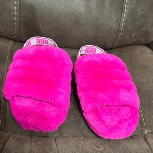 UGG Girl’s Vibrant Pink Fluffy Slippers